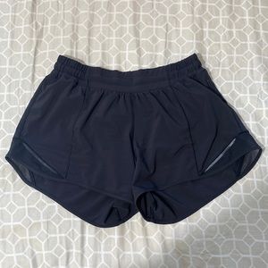 hotty hots 4” inseam size 6!!!